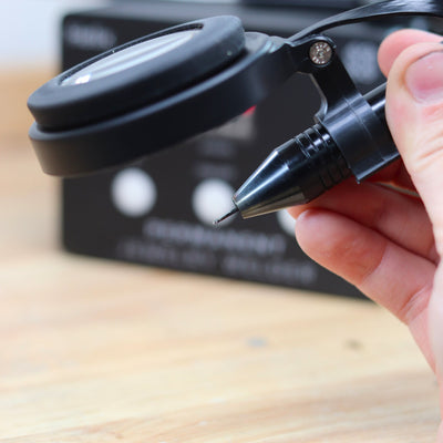 Helix Prism - Portable Clip-On Darkening Screen with Magnifying Glass